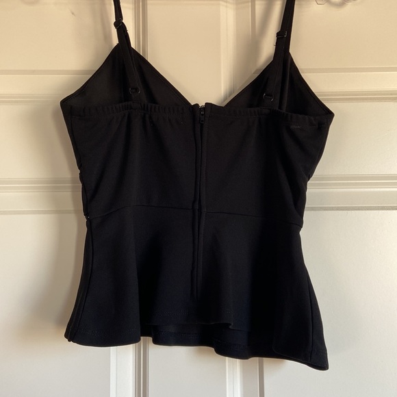 Black Detailed Tank - Picture 2 of 2